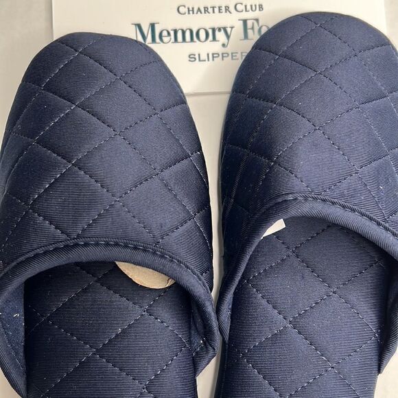 Charter Club Navy Blue Quilted indoor/outdoor slippers size small 5-6 NWT - Picture 2 of 8